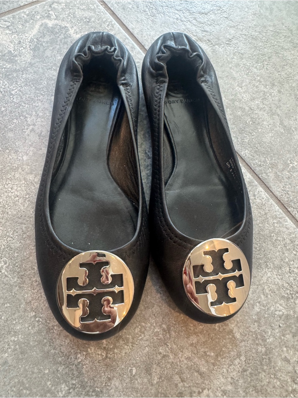 Tory Burch Black Leather Ballet Flats US 6.5 Silver Logo Medallion